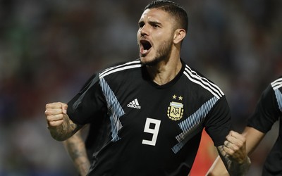 南亚体育精华-乌克兰队更衣室赛后更衣室故事