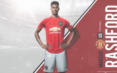 南亚体育动态-内维斯当选英超最佳中场